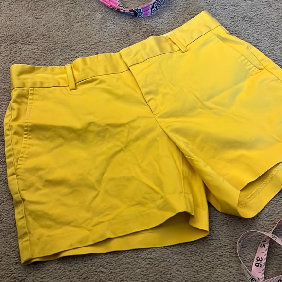 🔵 Banana Republic sz4 bright sunshine yellow shorts - Picture 8 of 8